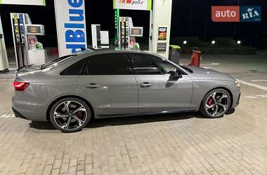 Седан Audi S4 2023 в 