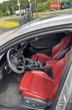 Седан Audi S4 2020 в 