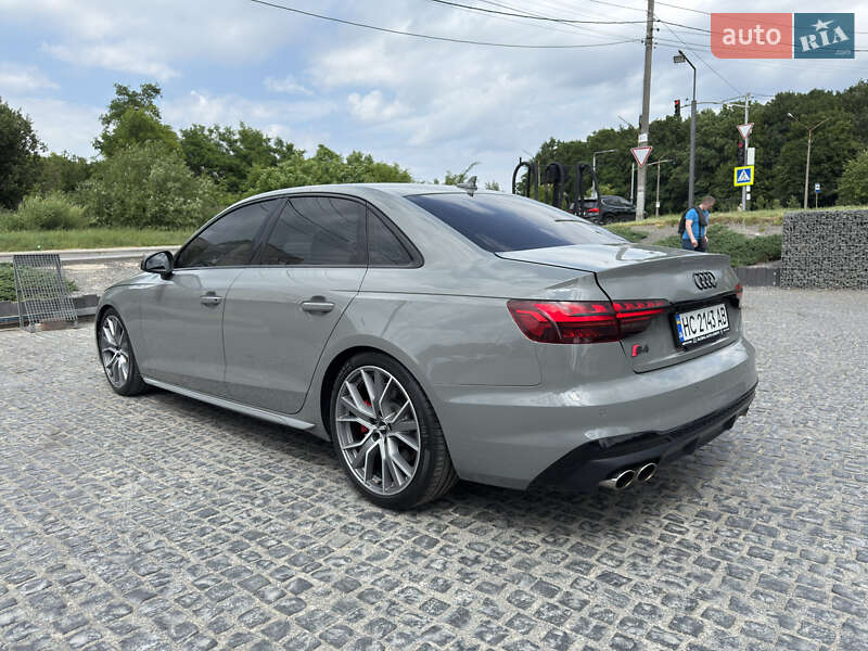 Седан Audi S4 2020 в Львове
