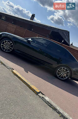 Седан Audi S4 2017 в 