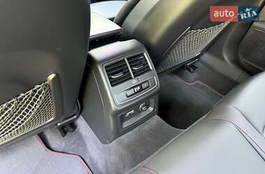 Седан Audi S4 2023 в 