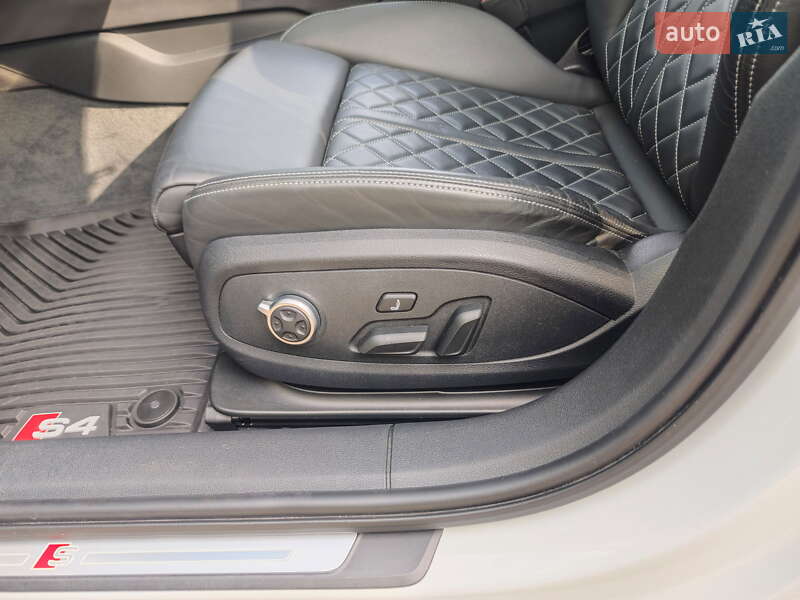 Седан Audi S4 2020 в Киеве фото 22 Седан Audi S4 2020 в Киеве