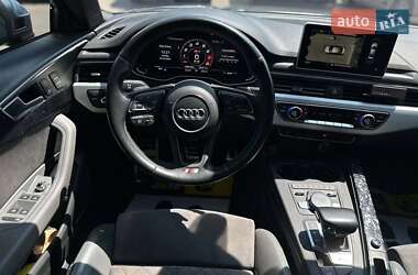 Седан Audi S4 2018 в 