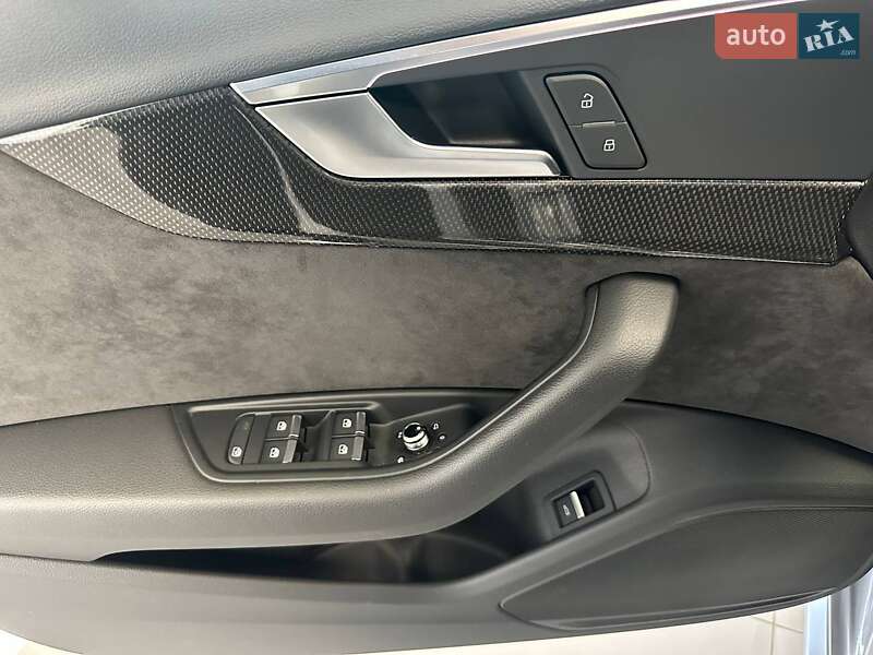 Універсал Audi S4 2017 в Києві