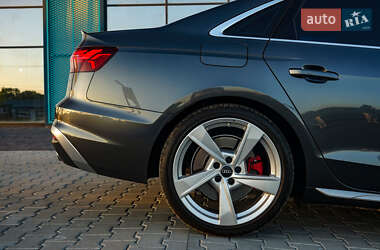 Седан Audi S4 2020 в 