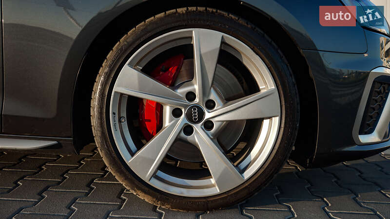 Седан Audi S4 2020 в Львове