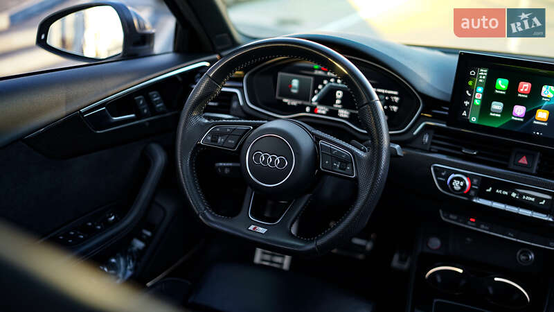 Седан Audi S4 2020 в Львове