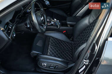 Седан Audi S4 2020 в 