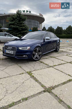 Седан Audi S4 2012 в Харькове