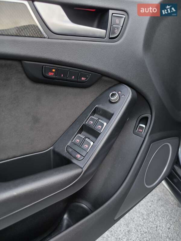 Седан Audi S4 2014 в Дніпрі