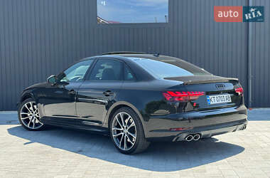 Седан Audi S4 2019 в 