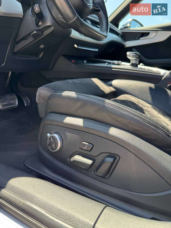 Седан Audi S4 2019 в Коломые