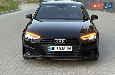 Седан Audi S4 2018 в 