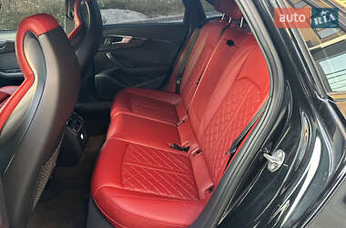 Седан Audi S4 2018 в 