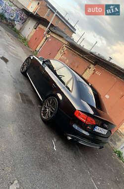 Седан Audi S4 2012 в Киеве