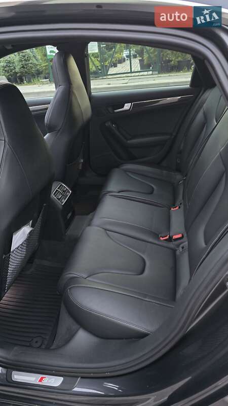 Седан Audi S4 2014 в Чернігові
