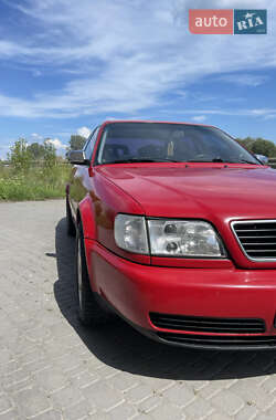 Седан Audi S4 1992 в 