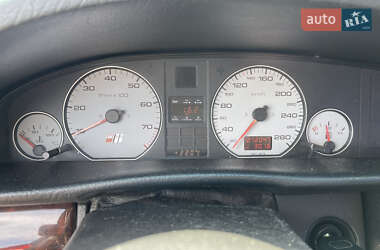 Седан Audi S4 1992 в 