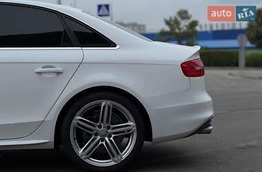 Седан Audi S4 2013 в 
