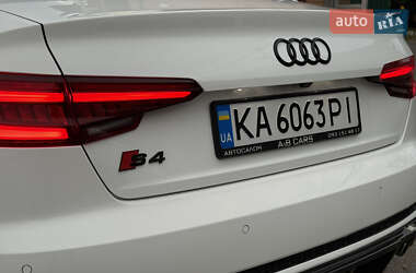 Седан Audi S4 2017 в 