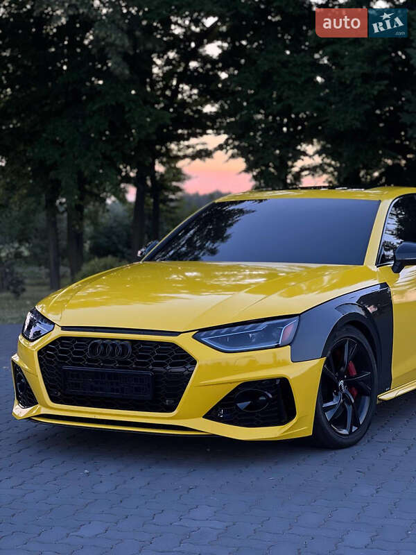 Седан Audi S4 2020 в Коломые