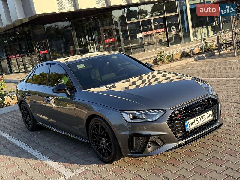 Audi S4 2023