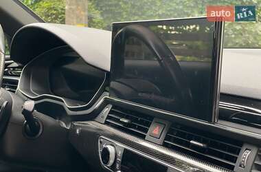Седан Audi S4 2022 в 