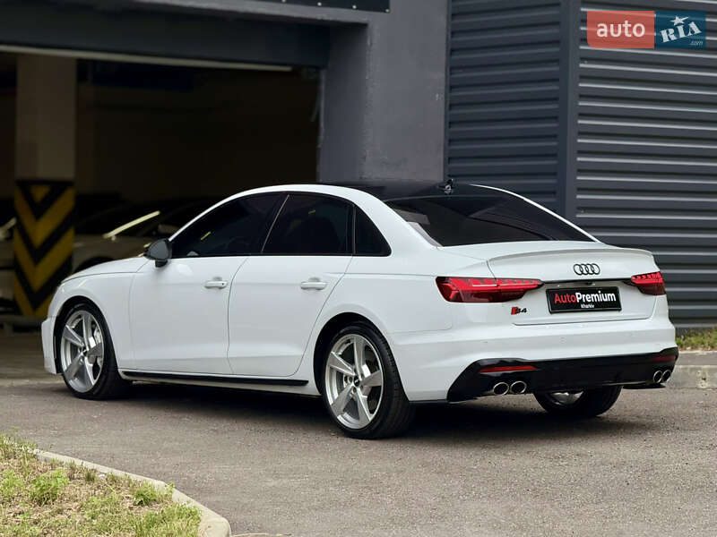 Седан Audi S4 2020 в Харькове