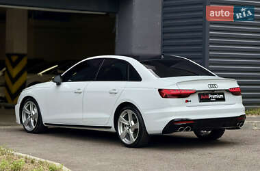 Седан Audi S4 2020 в 