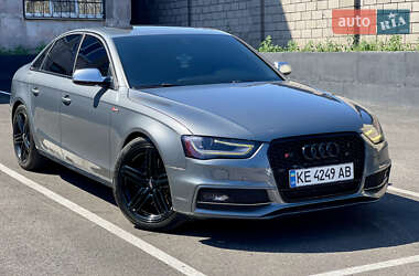 Седан Audi S4 2013 в Кам'янському