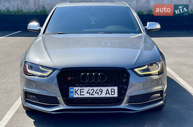 Седан Audi S4 2013 в Кам'янському