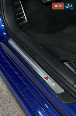 Седан Audi S4 2014 в 