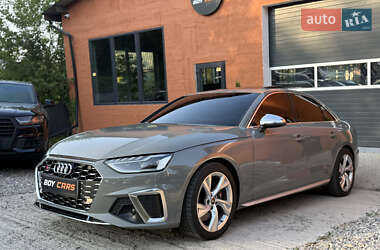 Седан Audi S4 2022 в 