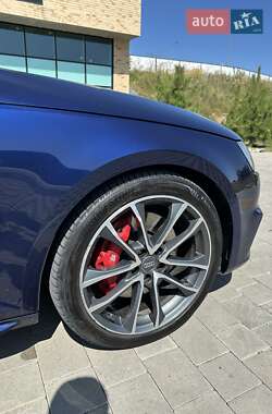 Седан Audi S4 2017 в 