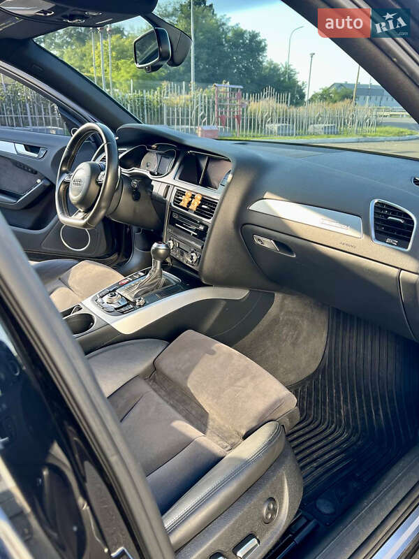 Седан Audi S4 2014 в Киеве