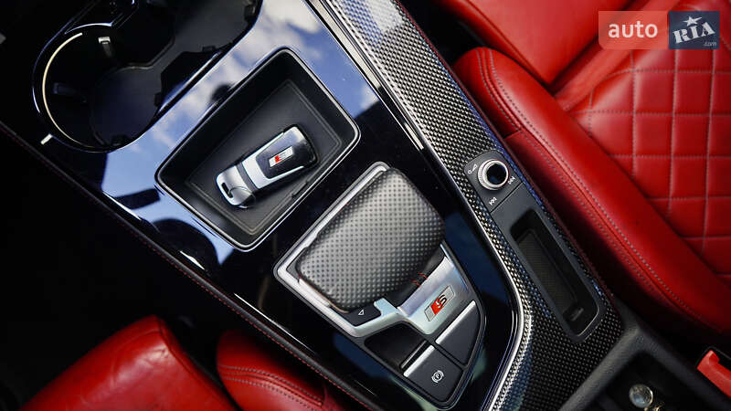 Седан Audi S4 2020 в Львове