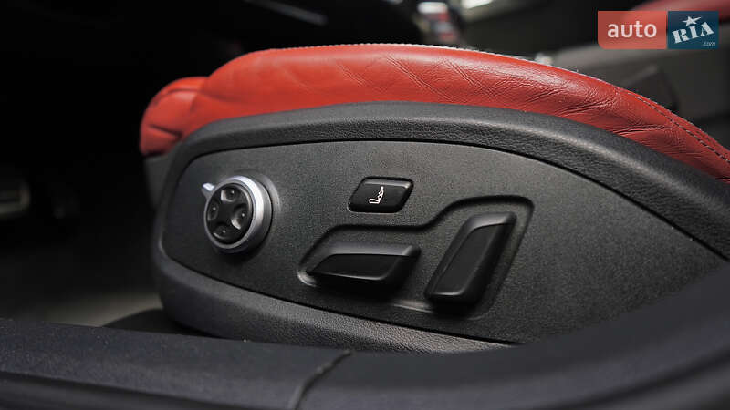 Седан Audi S4 2020 в Львове
