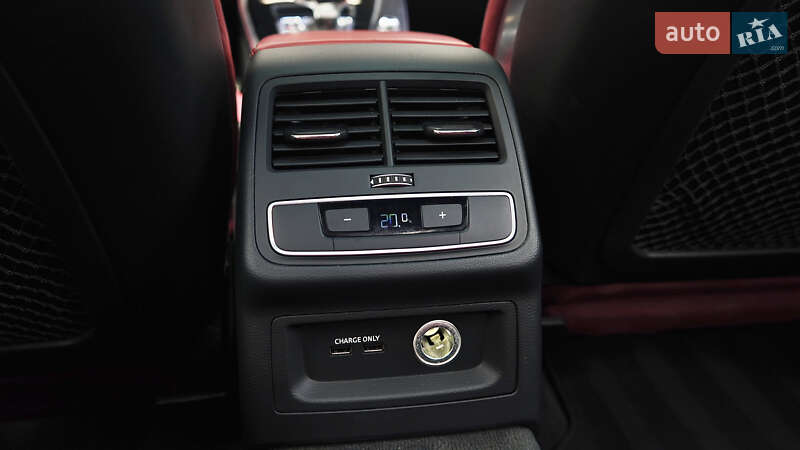 Седан Audi S4 2020 в Львове