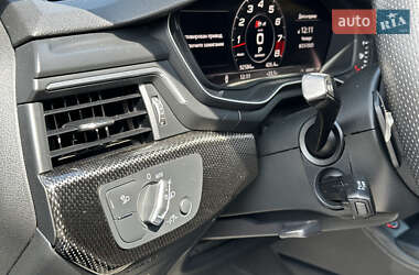 Седан Audi S4 2019 в 