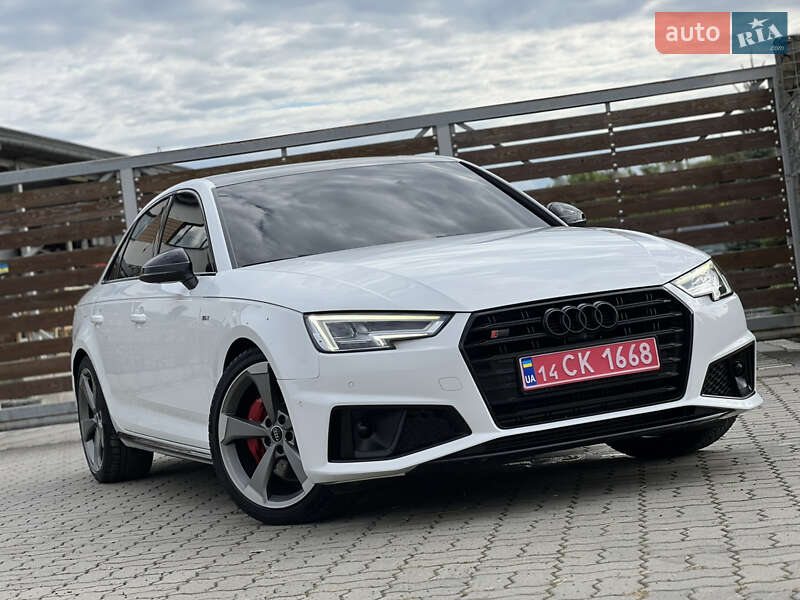 Седан Audi S4 2018 в 
