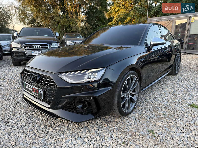 Седан Audi S4 2019 в 