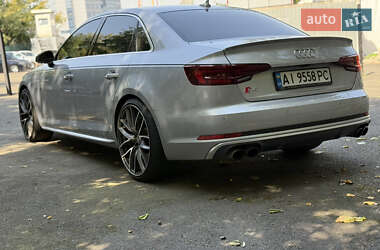 Седан Audi S4 2018 в 