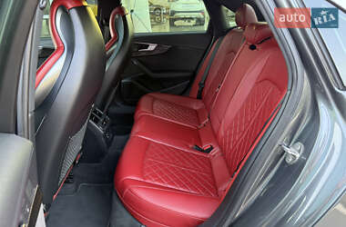 Седан Audi S4 2018 в 