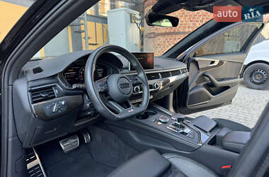 Седан Audi S4 2018 в 
