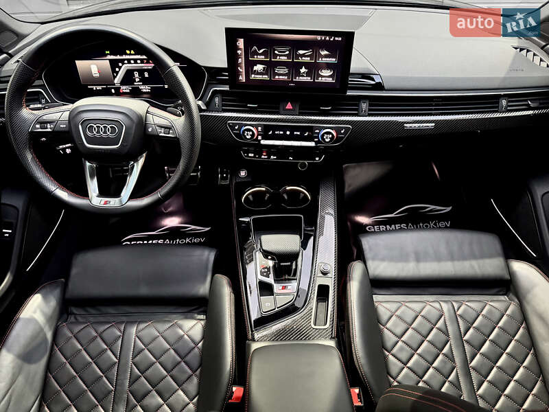 Седан Audi S4 2022 в Киеве