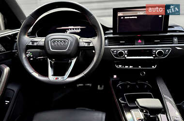 Седан Audi S4 2022 в 