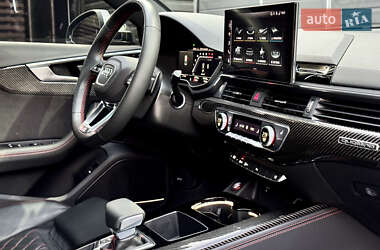 Седан Audi S4 2022 в 