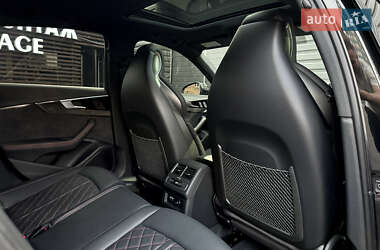 Седан Audi S4 2022 в 