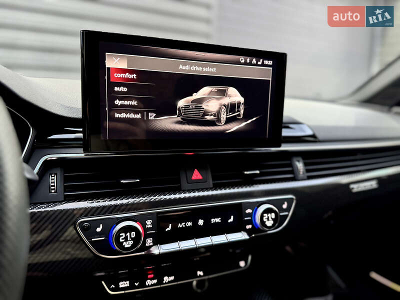 Седан Audi S4 2022 в Киеве