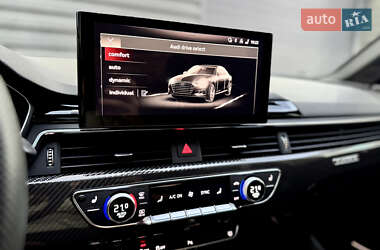 Седан Audi S4 2022 в 